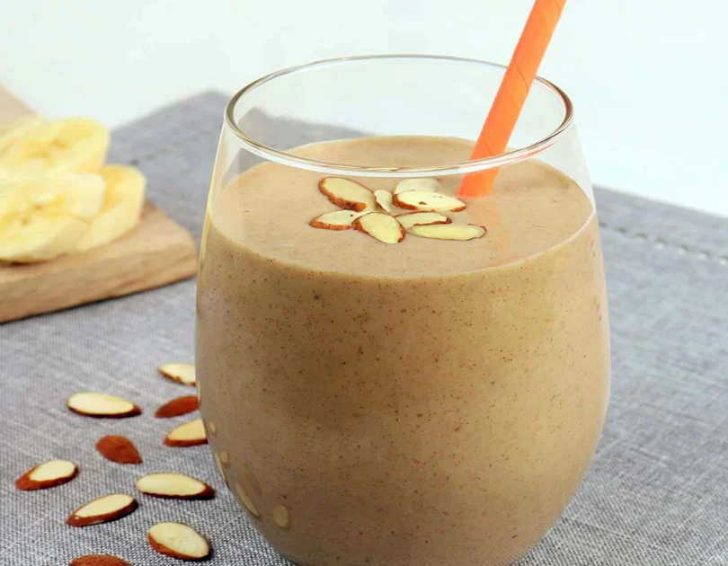 Banana Almond Smoothie